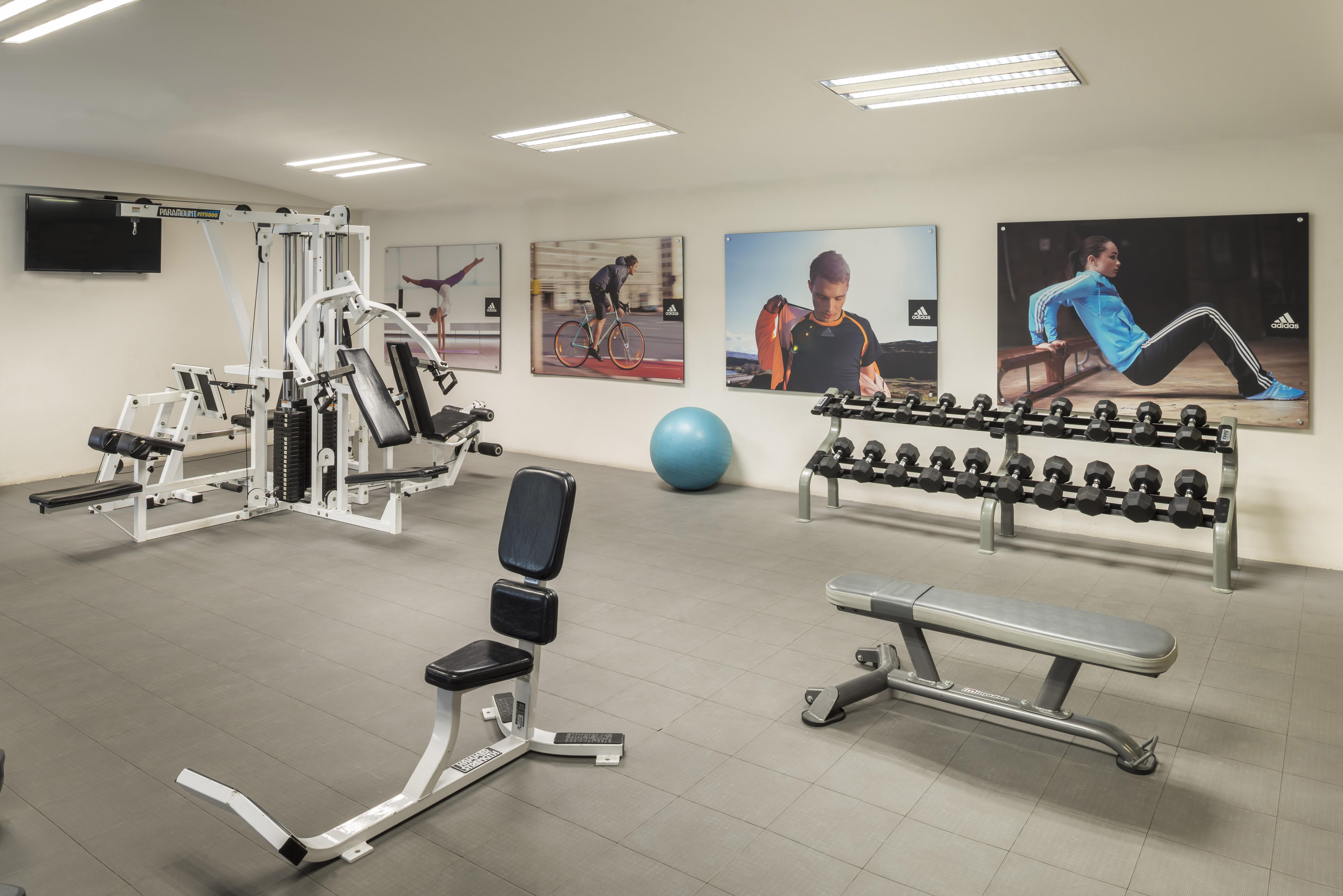 מלון ספופן Camino Real Guadalajara מראה חיצוני תמונה The gym at the hotel