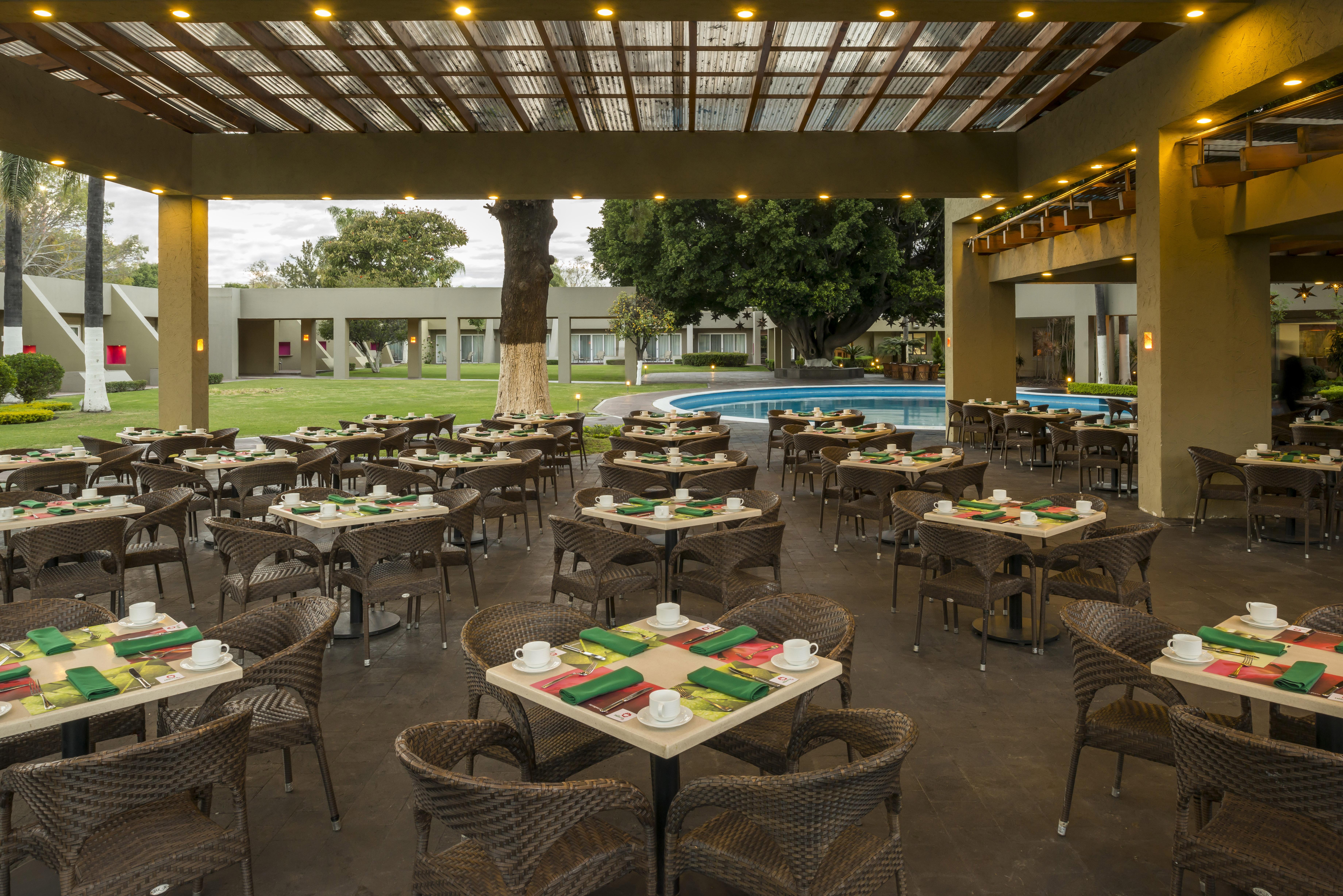 מלון ספופן Camino Real Guadalajara מראה חיצוני תמונה The restaurant at the hotel