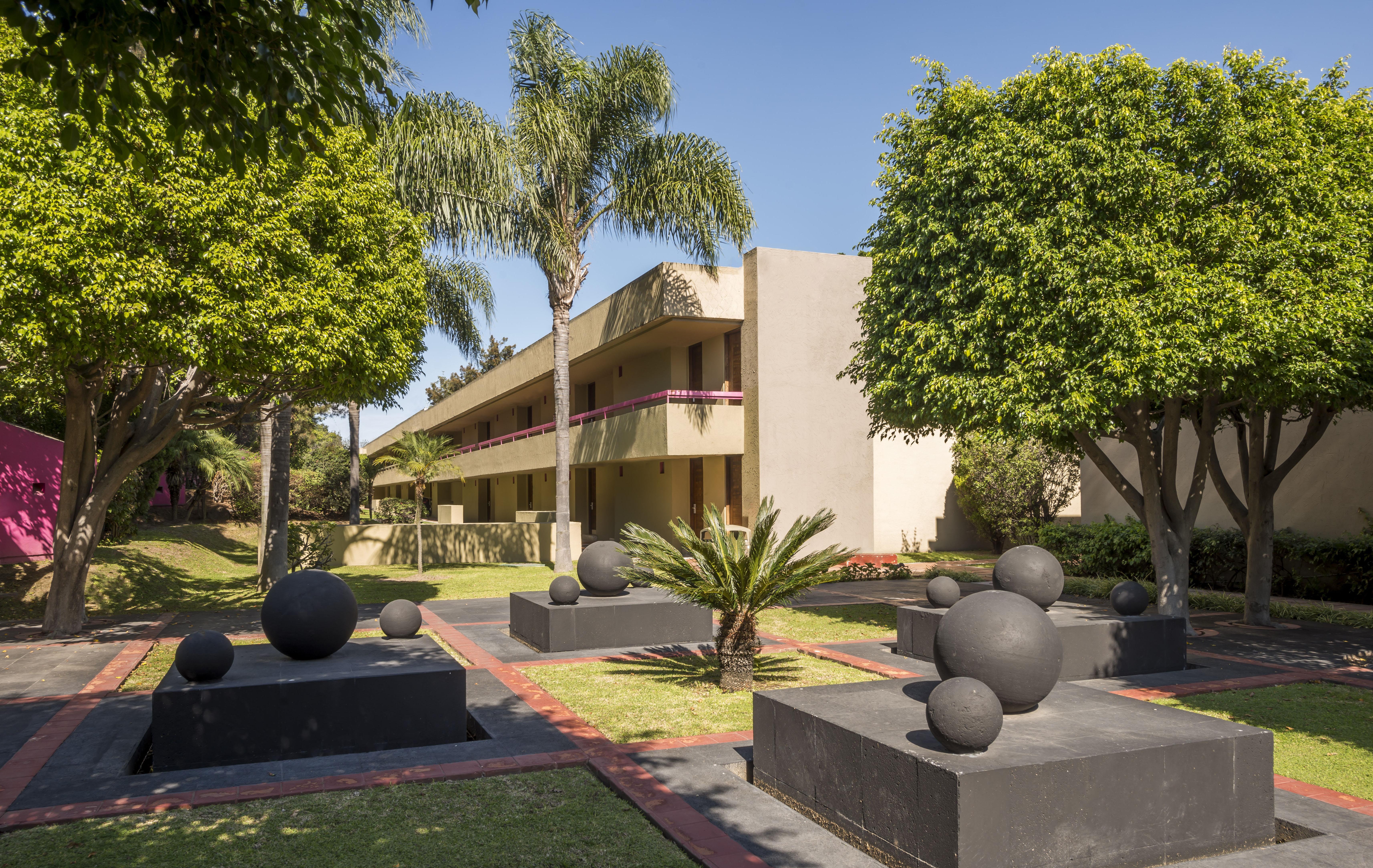 מלון ספופן Camino Real Guadalajara מראה חיצוני תמונה The hotel's grounds