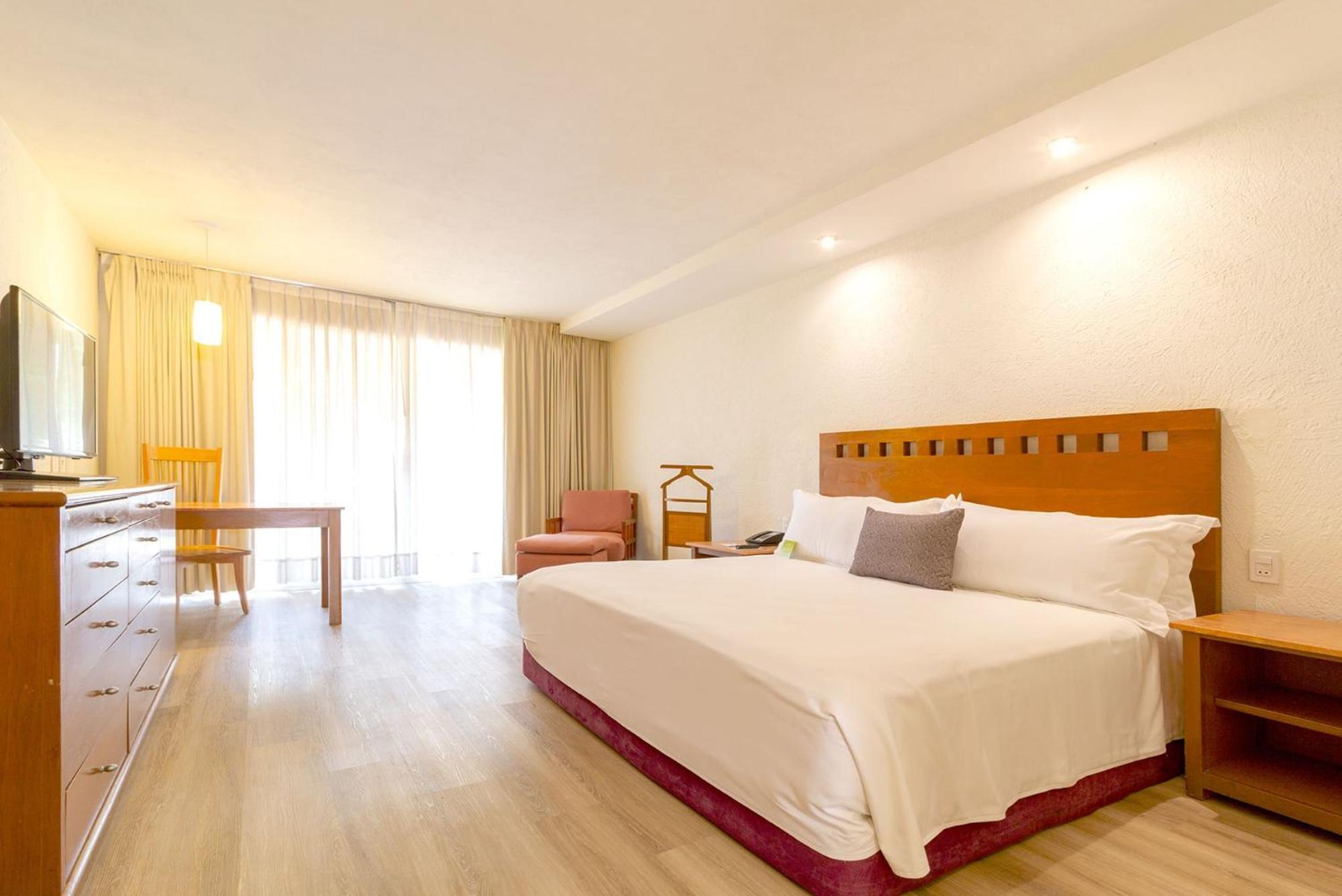 מלון ספופן Camino Real Guadalajara מראה חיצוני תמונה A room at the hotel