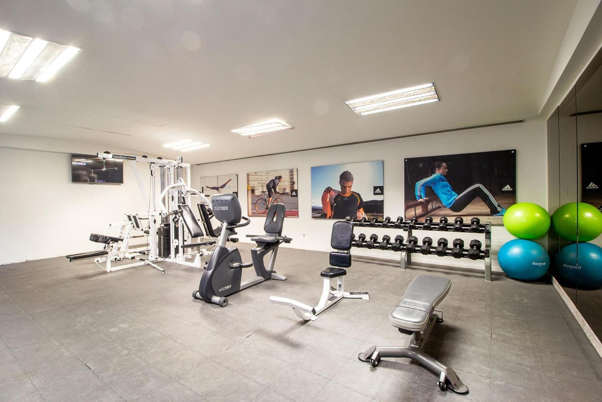 מלון ספופן Camino Real Guadalajara מראה חיצוני תמונה The gym at the hotel